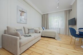 Elegant Studio for 4 by Renters