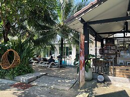 The Sierra Hostel Phuket