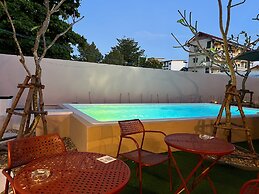 The Sierra Hostel Phuket