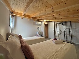 Christiano Apartments