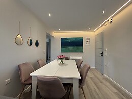 Christiano Apartments