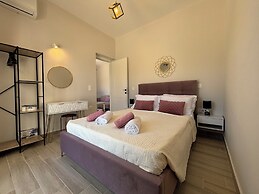 Christiano Apartments