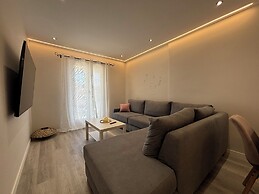 Christiano Apartments