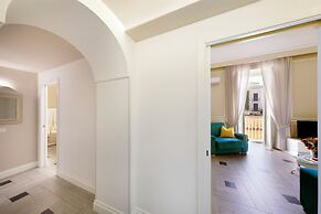 YourHome - Royal Blue Suite