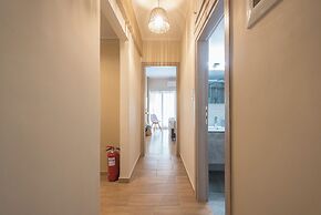 Stylish City Apartment by Cloudkeys