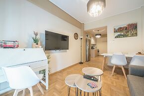 Stylish City Apartment by Cloudkeys