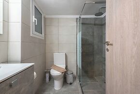 Stylish City Apartment by Cloudkeys