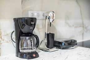 Stylish City Apartment by Cloudkeys