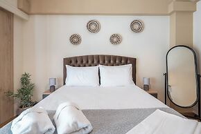 Stylish City Apartment by Cloudkeys