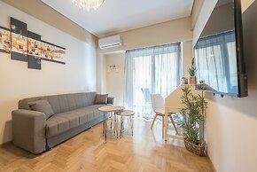 Stylish City Apartment by Cloudkeys