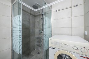 Stylish City Apartment by Cloudkeys