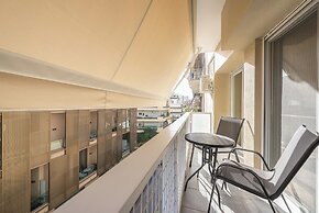 Stylish City Apartment by Cloudkeys