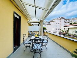 YourHome - Blu Jade House