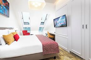 Three Corners Avenue Hotel