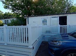 Comfortable Family Caravan in Weymouth
