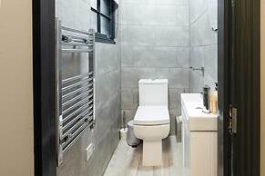 1 Bed-sleeps 4-aircon-city Centre