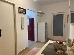 Cozy Graz Apartment Near City Center