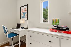 Sherwood Cottage - Steps From Old Town & River