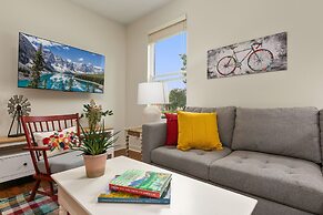 Sherwood Cottage - Steps From Old Town & River