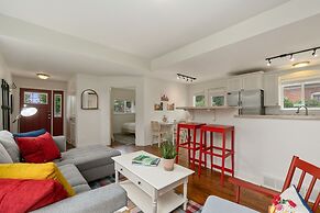 Sherwood Cottage - Steps From Old Town & River