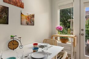 Sherwood Cottage - Steps From Old Town & River