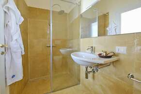 Pascaraymondo Suite Palace