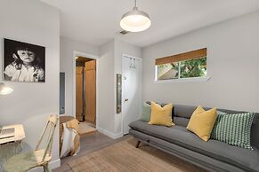 Old Town Retreat w/ Vintage Flair Near Csu, Bikes!