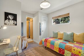 Old Town Retreat w/ Vintage Flair Near Csu, Bikes!