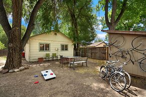 Old Town Retreat w/ Vintage Flair Near Csu, Bikes!