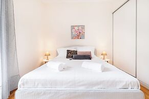 Edem Beach Apartment by Alimos Marina