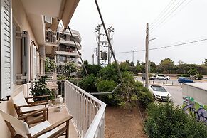 Edem Beach Apartment by Alimos Marina