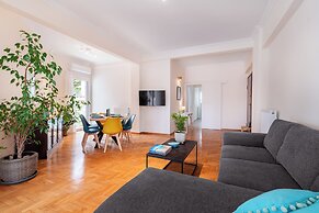 Edem Beach Apartment by Alimos Marina