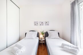 Edem Beach Apartment by Alimos Marina