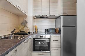 Apartment Maya by Litto.