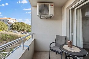 Apartment Maya by Litto.