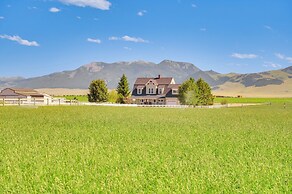 Dillon Ranch Retreat w/ Endless Mountain Views