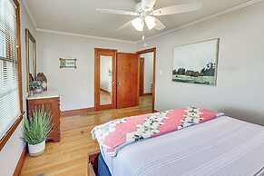 Walk to Oaklawn Racetrack: Hot Springs Getaway!