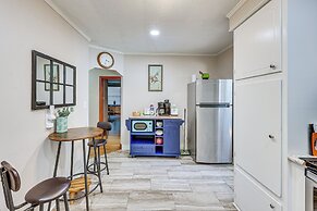 Walk to Oaklawn Racetrack: Hot Springs Getaway!