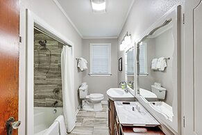 Walk to Oaklawn Racetrack: Hot Springs Getaway!