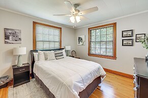 Walk to Oaklawn Racetrack: Hot Springs Getaway!