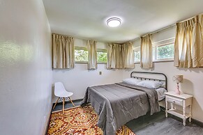Monroeville Vacation Rental ~ 3 Mi to Boyce Park!
