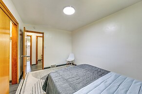 Monroeville Vacation Rental ~ 3 Mi to Boyce Park!