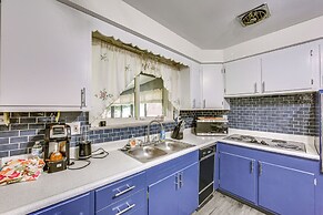 Monroeville Vacation Rental ~ 3 Mi to Boyce Park!