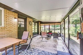 Monroeville Vacation Rental ~ 3 Mi to Boyce Park!