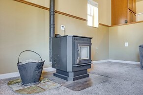 Rustic Guffey Cabin Rental w/ Mtn Views!