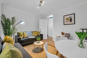 Queens Quay Mansion House Flat