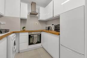 Queens Quay Mansion House Flat