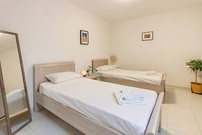 Villa Swieqi with shared rooms 5