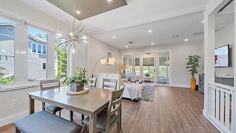 Sunshine Cottage At Cedars 2 Bedroom Condo by RedAwning