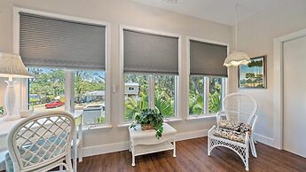 Sunshine Cottage At Cedars 2 Bedroom Condo by RedAwning